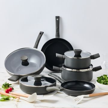 Avon Elite pannenset 17 delig